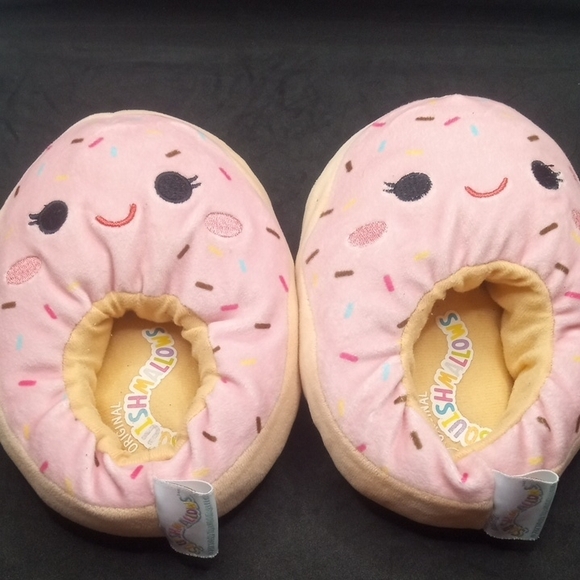 Squishmallows Pink and Yellow Footies with Cozy Donut Design - Picture 1 of 15